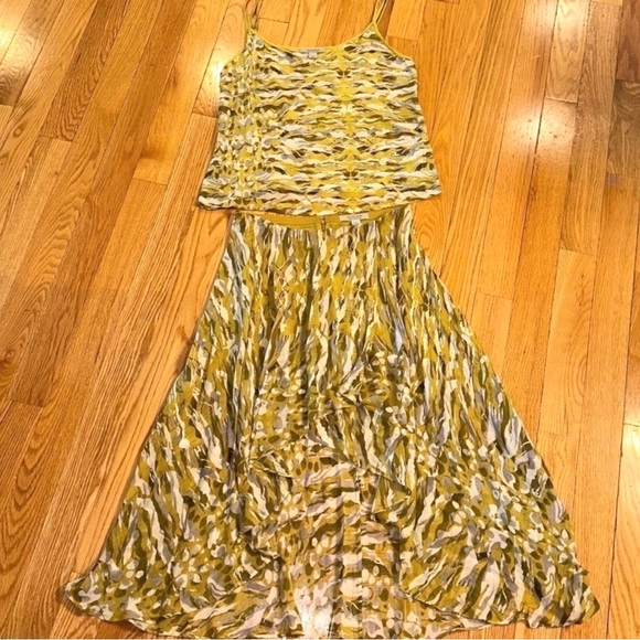 AllSaints Hi Low Skirt & Top Set 8 SIvina Oniyuri Camo Print 2pc yellow green - Picture 4 of 9